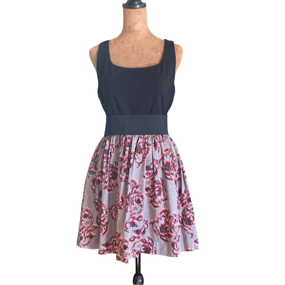 Elle Black with Gray and Red Pattern Women’s Dress With Side Pockets